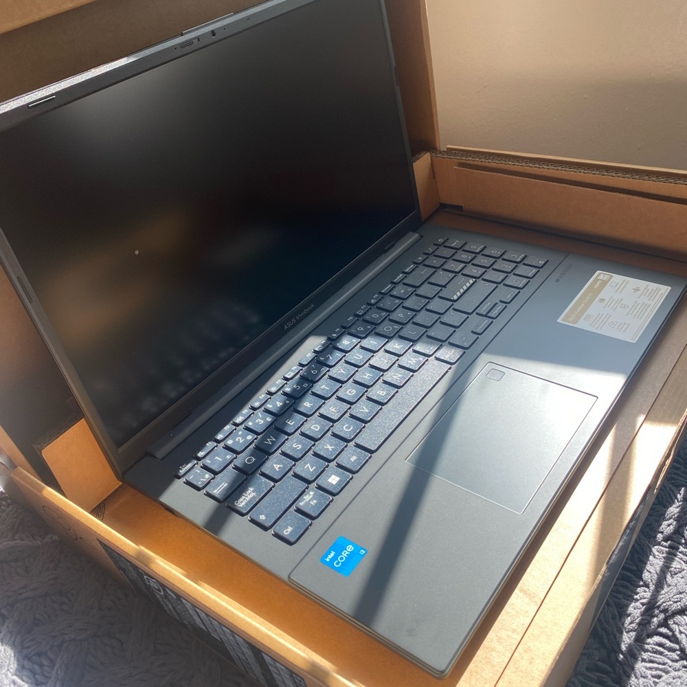 ASUS Vivobook Laptop